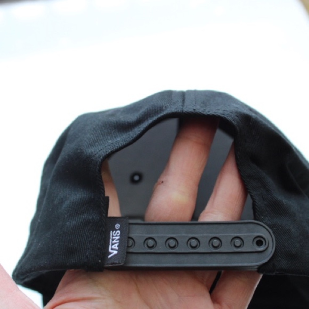 Vans hat - Picture 3 of 11
